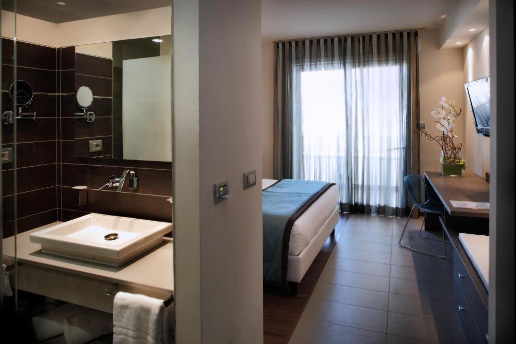 Hotel YES Hotel Touring & SPA