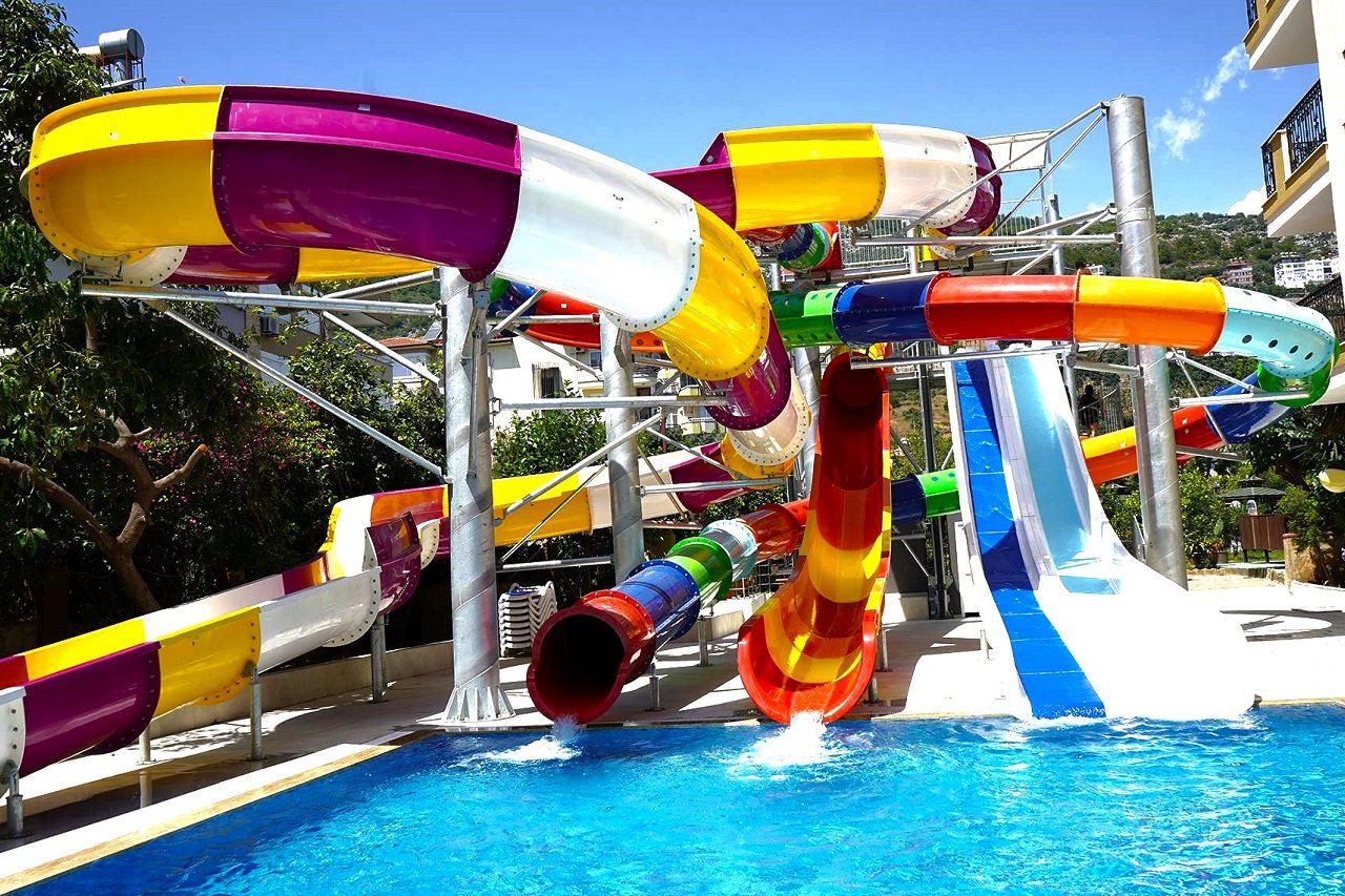 HOTEL KLEOPATRA ROYAL PALM 14 – 19 LAT