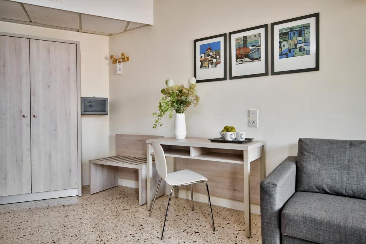 ST PAUL'S BAY HOTEL IL PALAZZIN 14 – 19 LAT