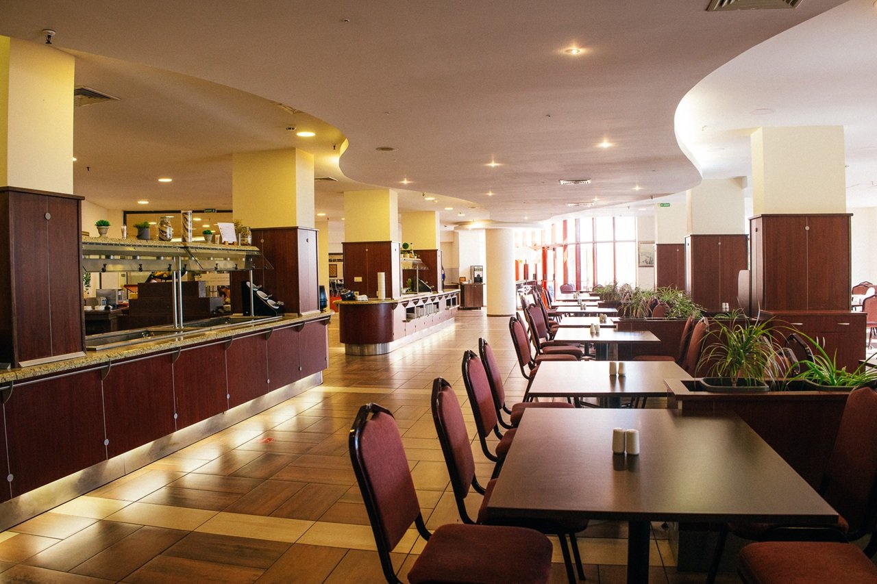 HOTEL HELIOS SAMOLOT 14 – 19 LAT
