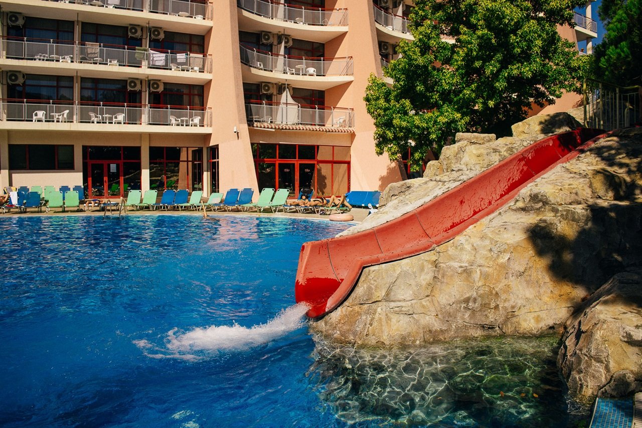 HOTEL HELIOS SAMOLOT 14 – 19 LAT