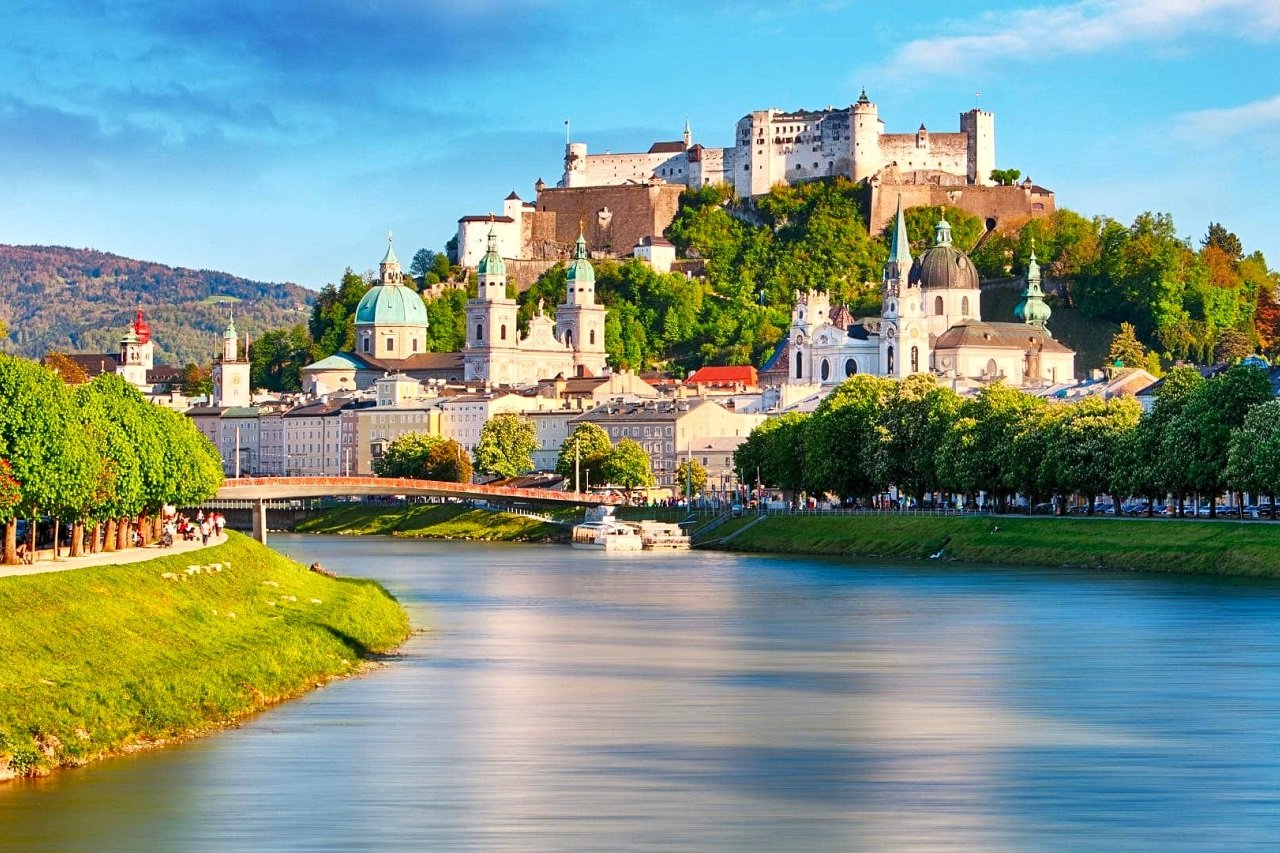 SALZBURG I BAJECZNE HALLSTATT