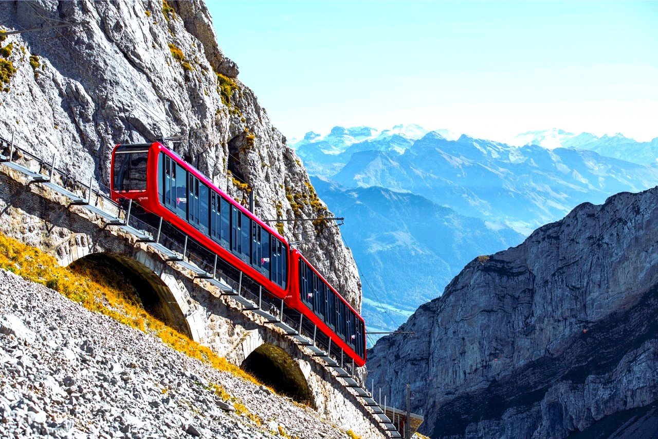 SZWAJCARIA BERNINA EXPRESS I PILATUS, PODRÓŻ NA SZCZYTY ŚWIATA