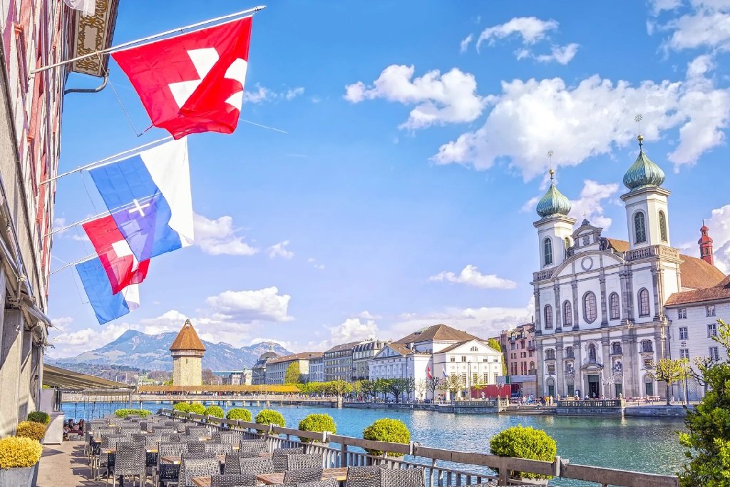 SZWAJCARIA BERNINA EXPRESS I PILATUS, PODRÓŻ NA SZCZYTY ŚWIATA