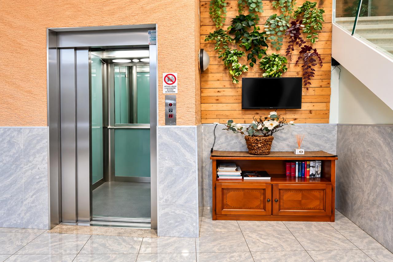 HOTEL MIRAMARE RESORT + 2 PARKI 14 – 19 LAT