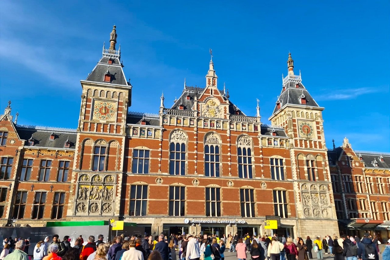 KWITNĄCE OGRODY I AMSTERDAM
