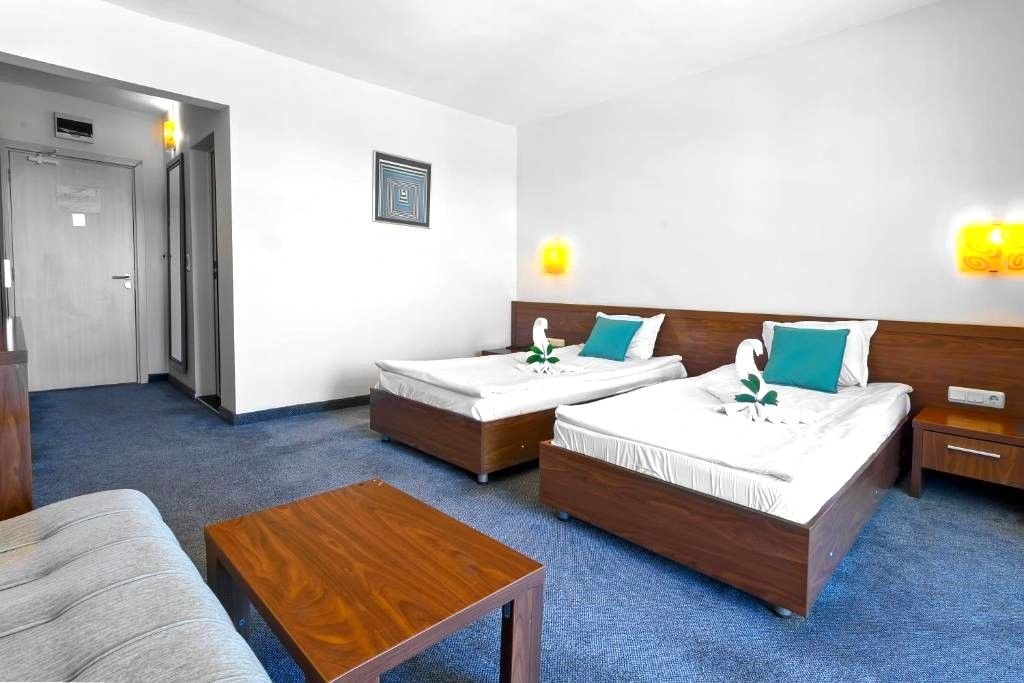 HOTEL GLARUS BEACH