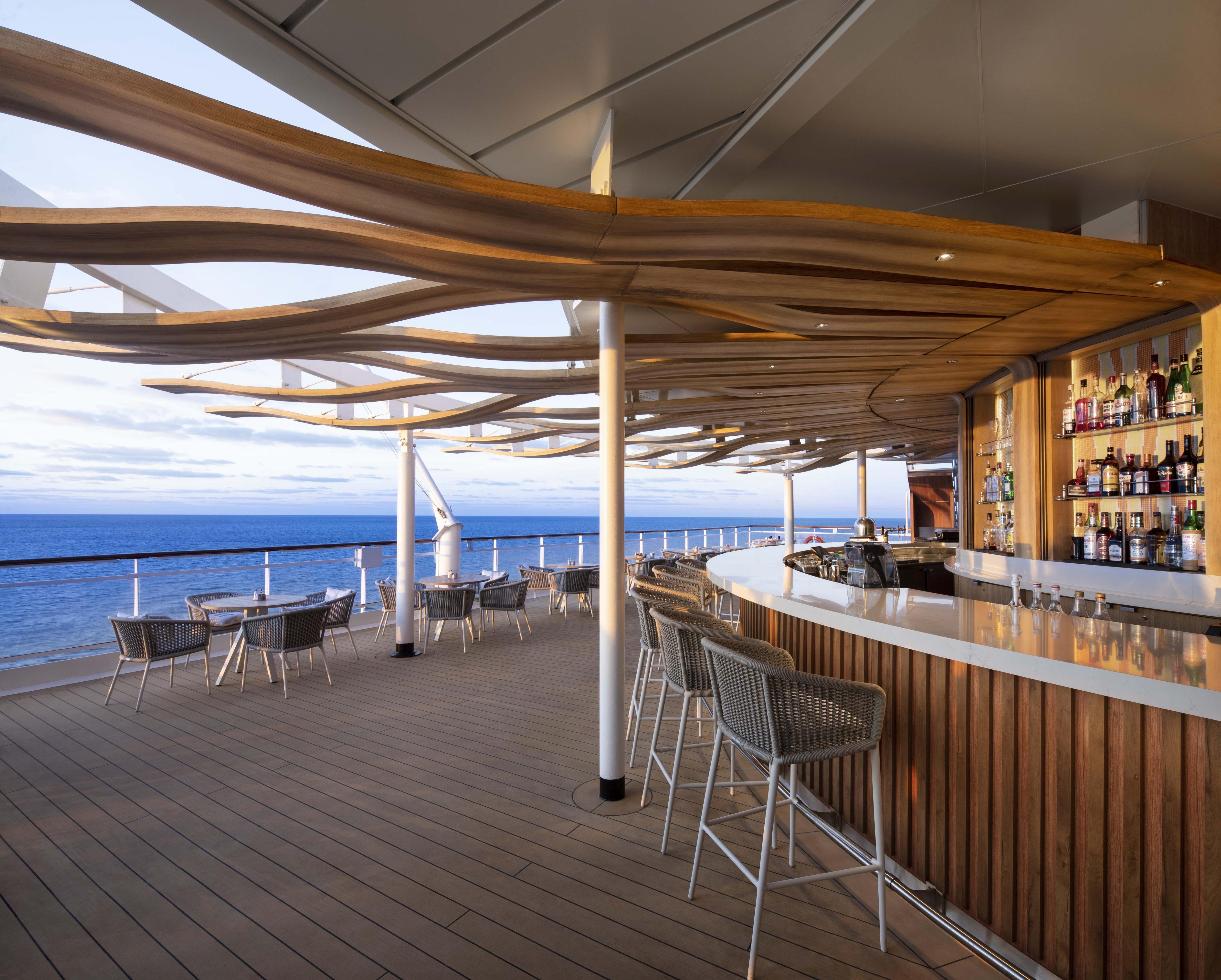 Celebrity Millennium-Sunset Bar